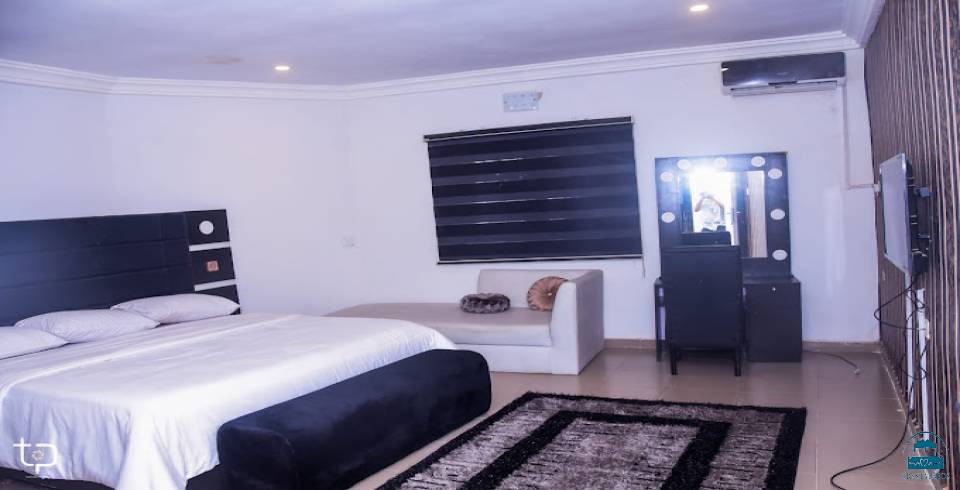 G-dvanx Apartments And Home